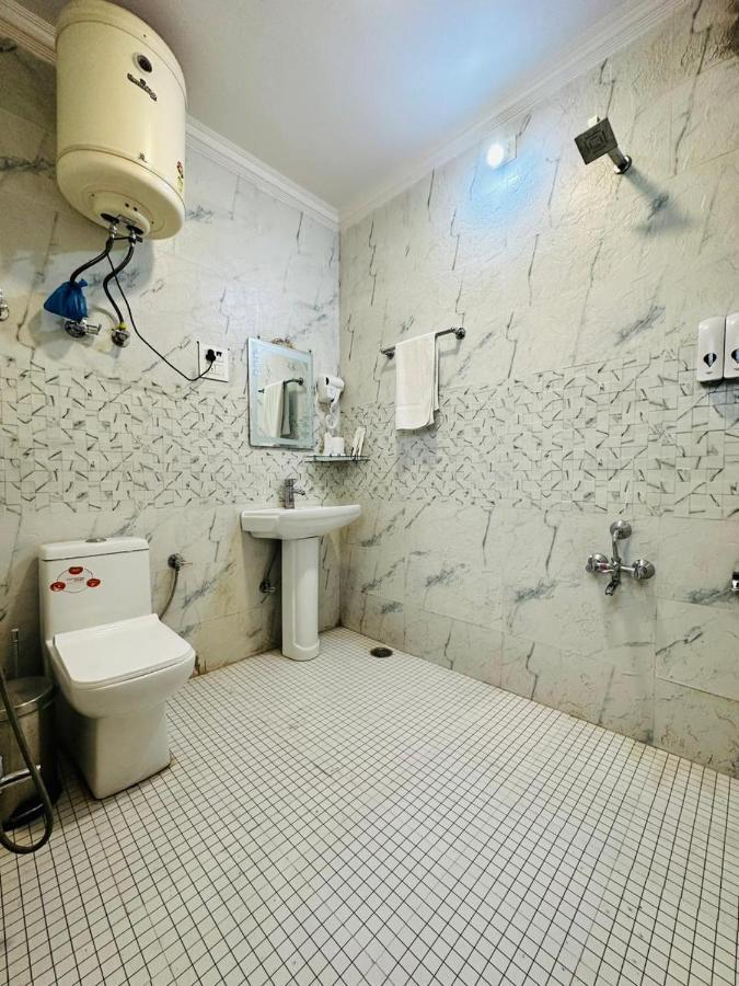 Srinagar Group Of Hotels Экстерьер фото